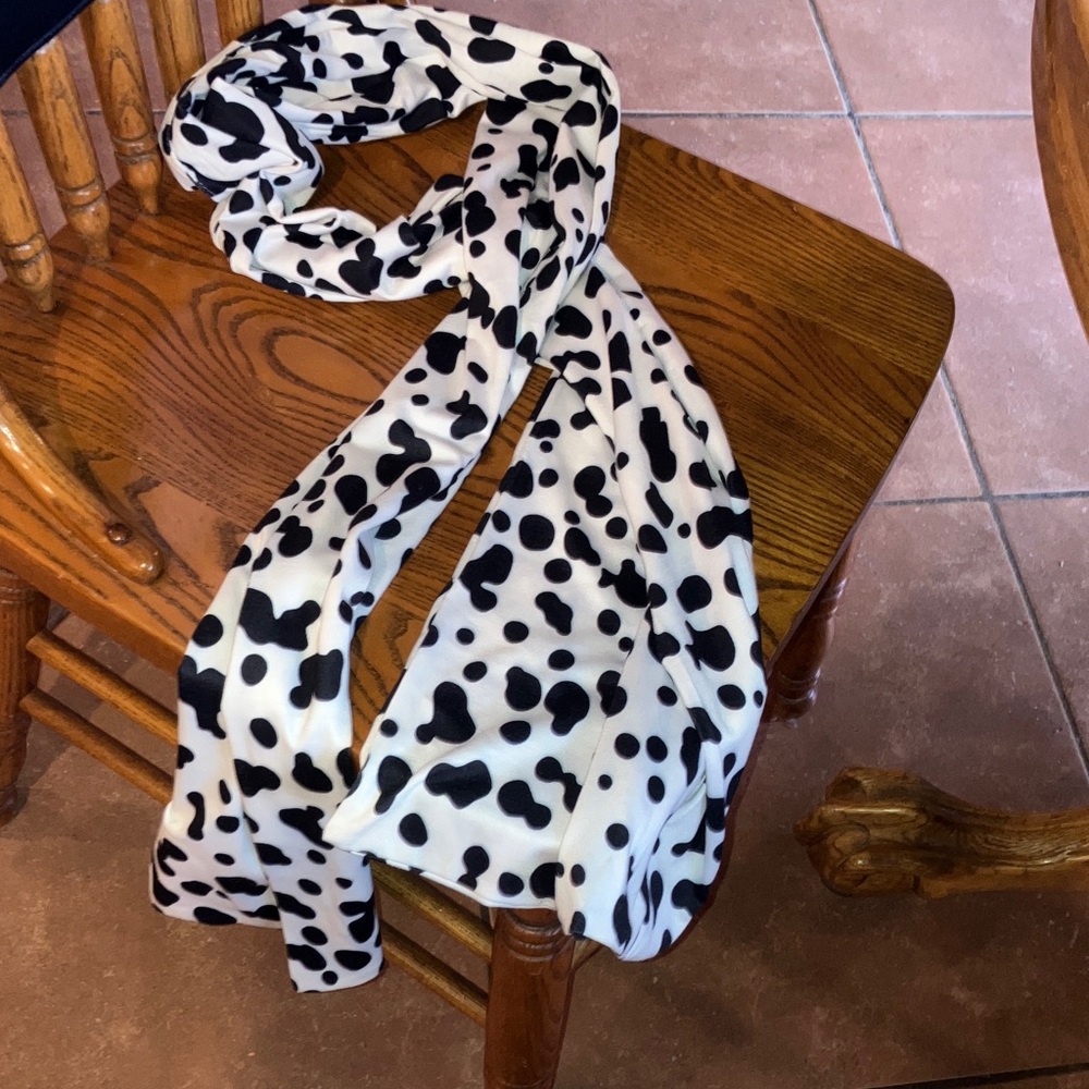 NWOT Black and White Polka Dot scarf